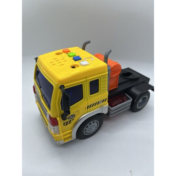 Wenyi Trailering Service Truck - Truck Only (Tested and Works) - Picture 1 of 10